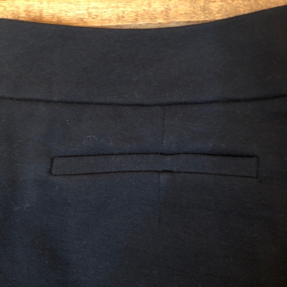 BEBE Black Crops Capris Pants sz 8 - Picture 4 of 7